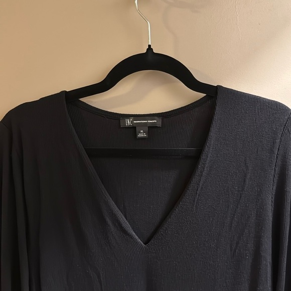 INC black ribbed v-neck lightweight sweater size XLarge - Picture 2 of 7